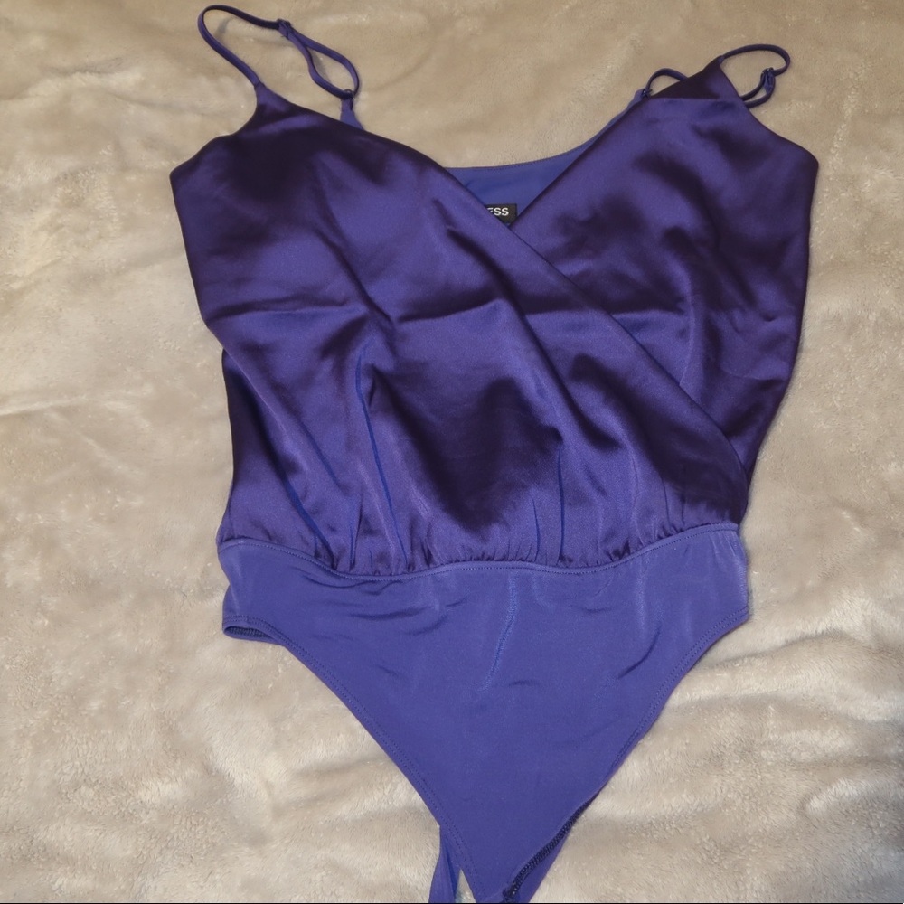 ✨Brand New Express Top✨